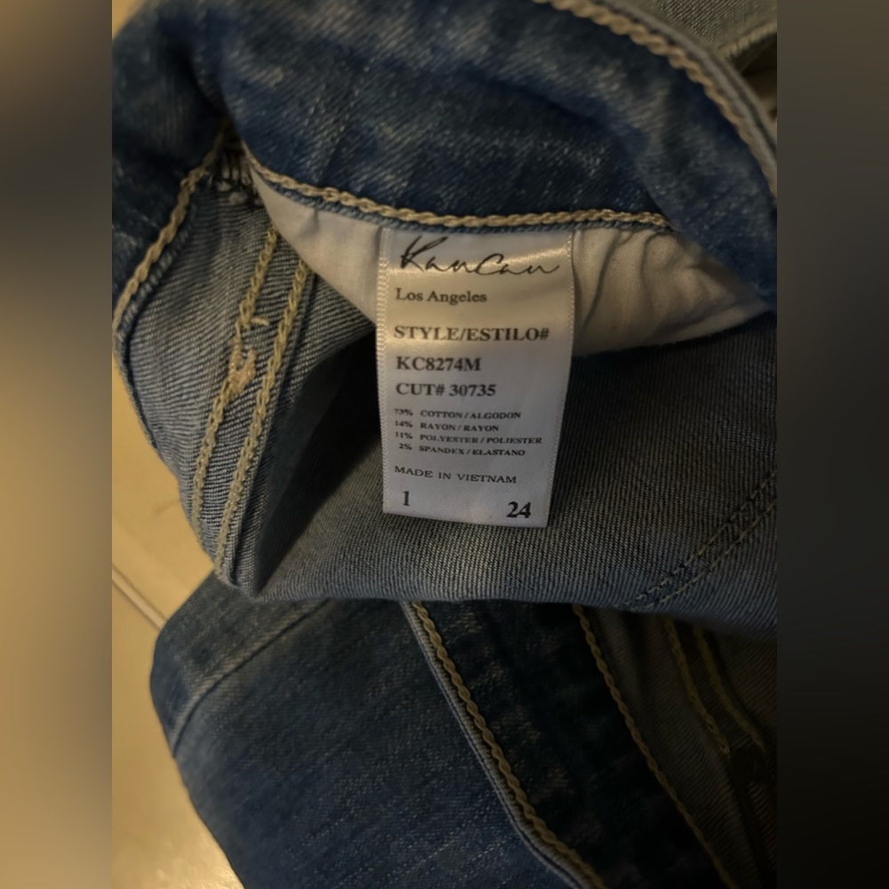 DISTRESSED DENIM 👖 - Picture 2 of 2